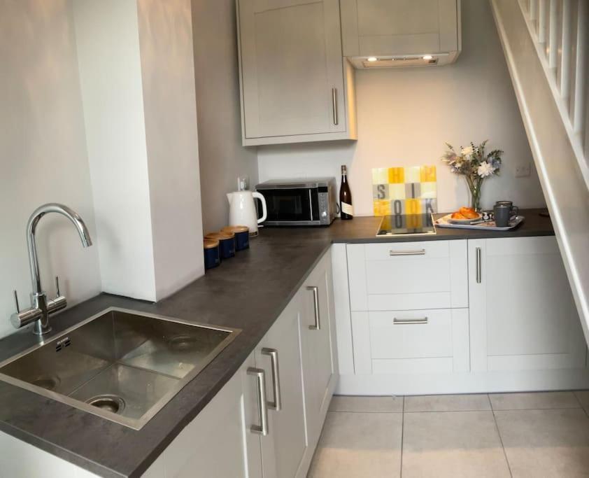 Pass The Keys Superb Space In The Idyllic Village Of Loppington Shrewsbury Buitenkant foto